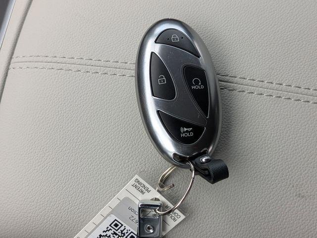 New 2026 Gray Hyundai SEL FWD image 36