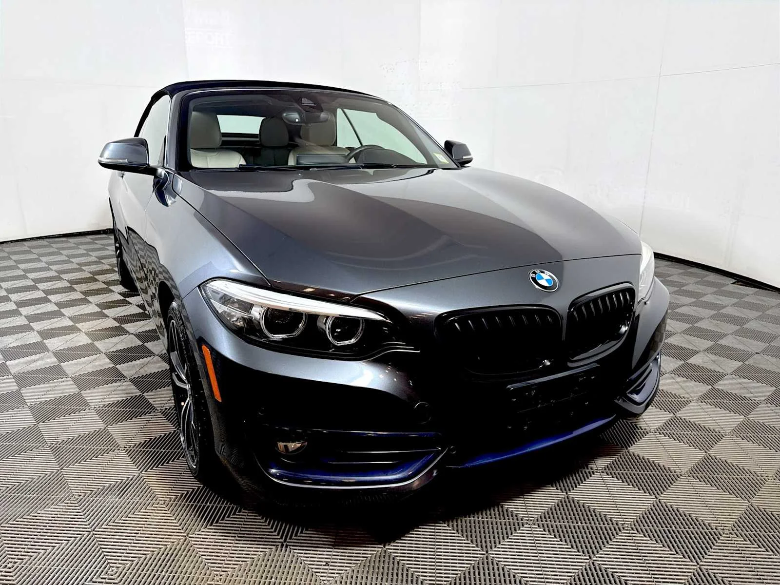 Used 2020 Mineral Grey Metallic BMW 230i xDrive image 2