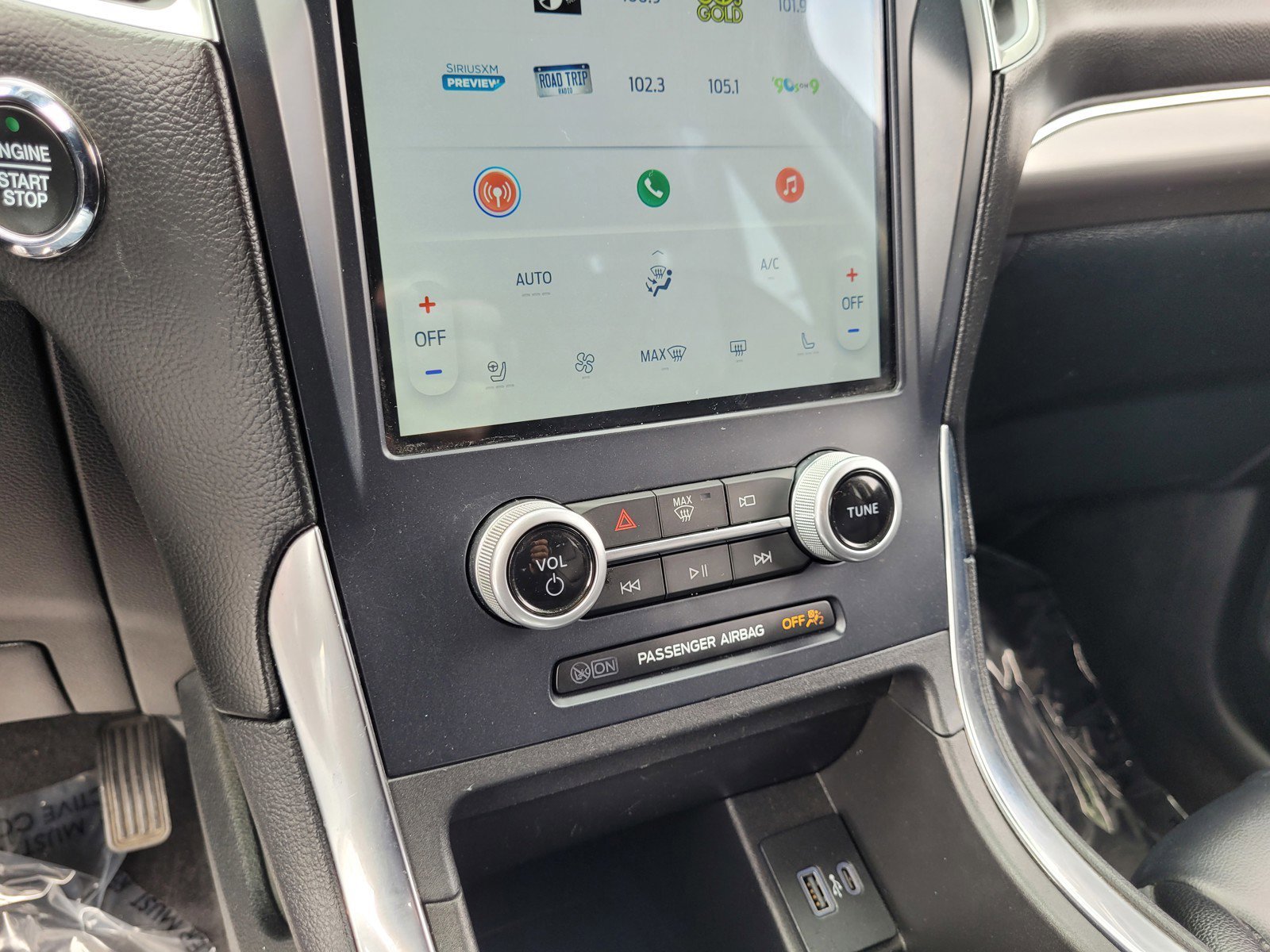2023 Ford Edge Titanium - Photo 19