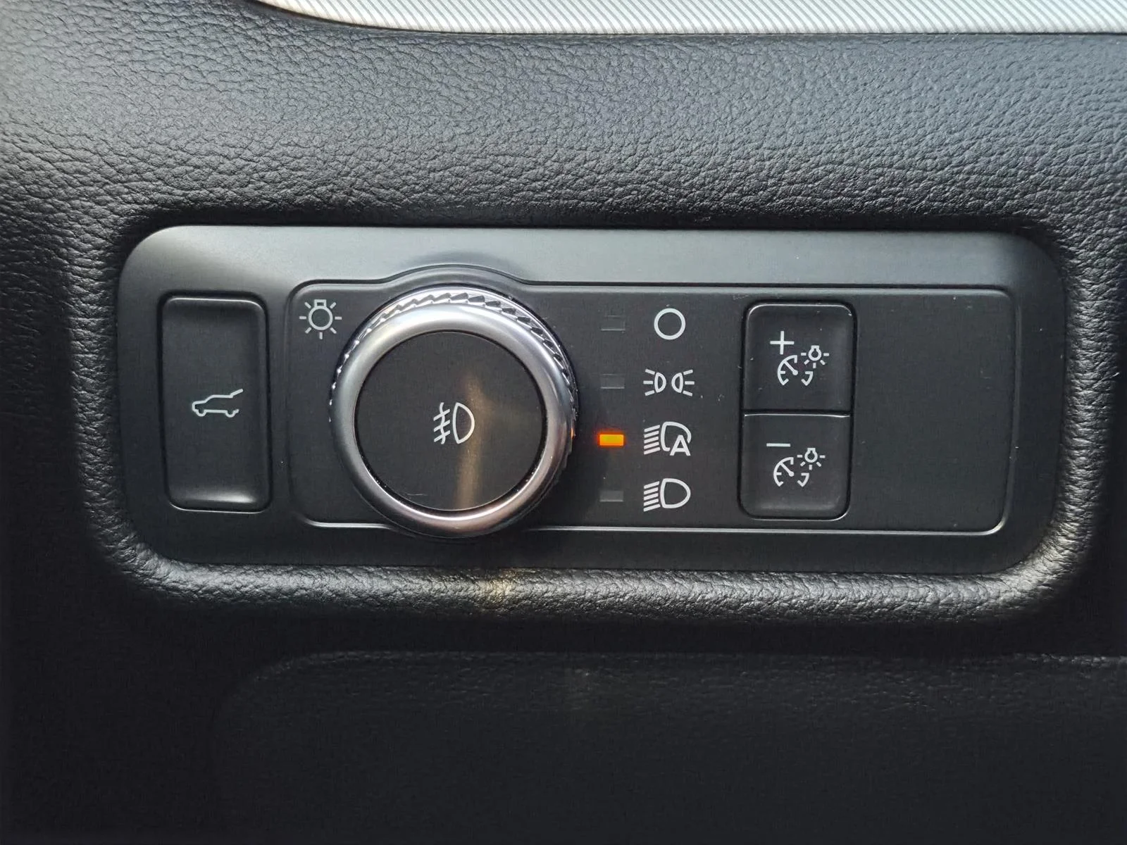Used 2022 Black Ford XLT 4WD image 21