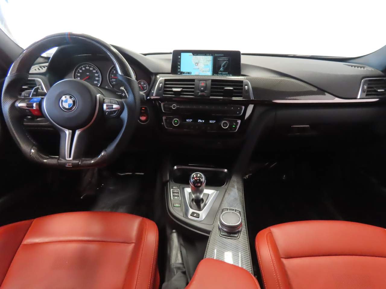 Used 2017 Black Sapphire Metallic BMW  image 15