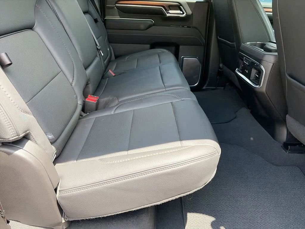 Used 2024 White GMC Denali image 13