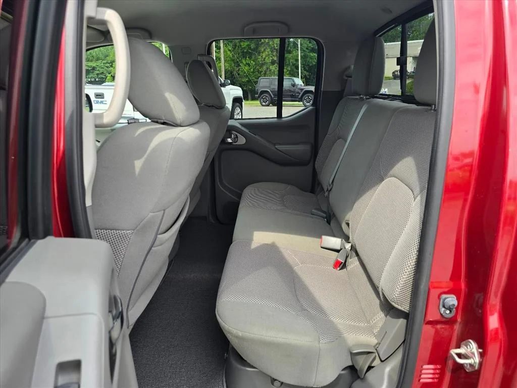 Used 2019 Red Nissan SV image 12