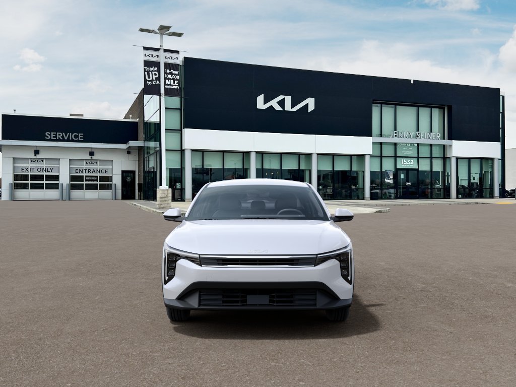 New 2027 Snow White Pearl Kia LXS image 2