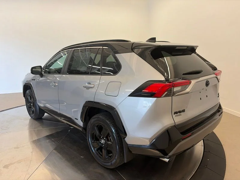 Used 2020 Silver Toyota XSE image 5