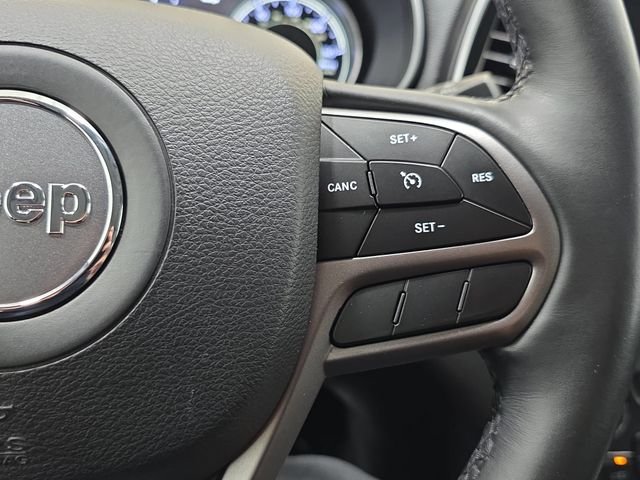 Used 2019 Diamond Black Crystal Pearlcoat Jeep Limited image 17