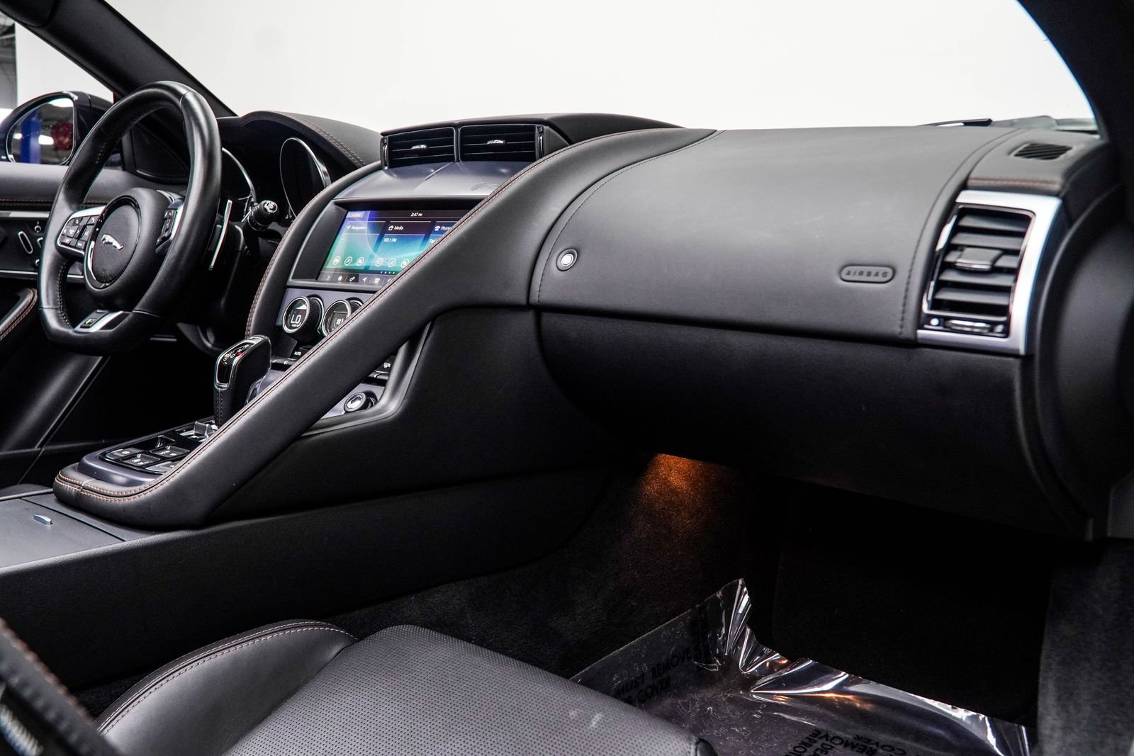 Used 2019 Black Jaguar R image 18