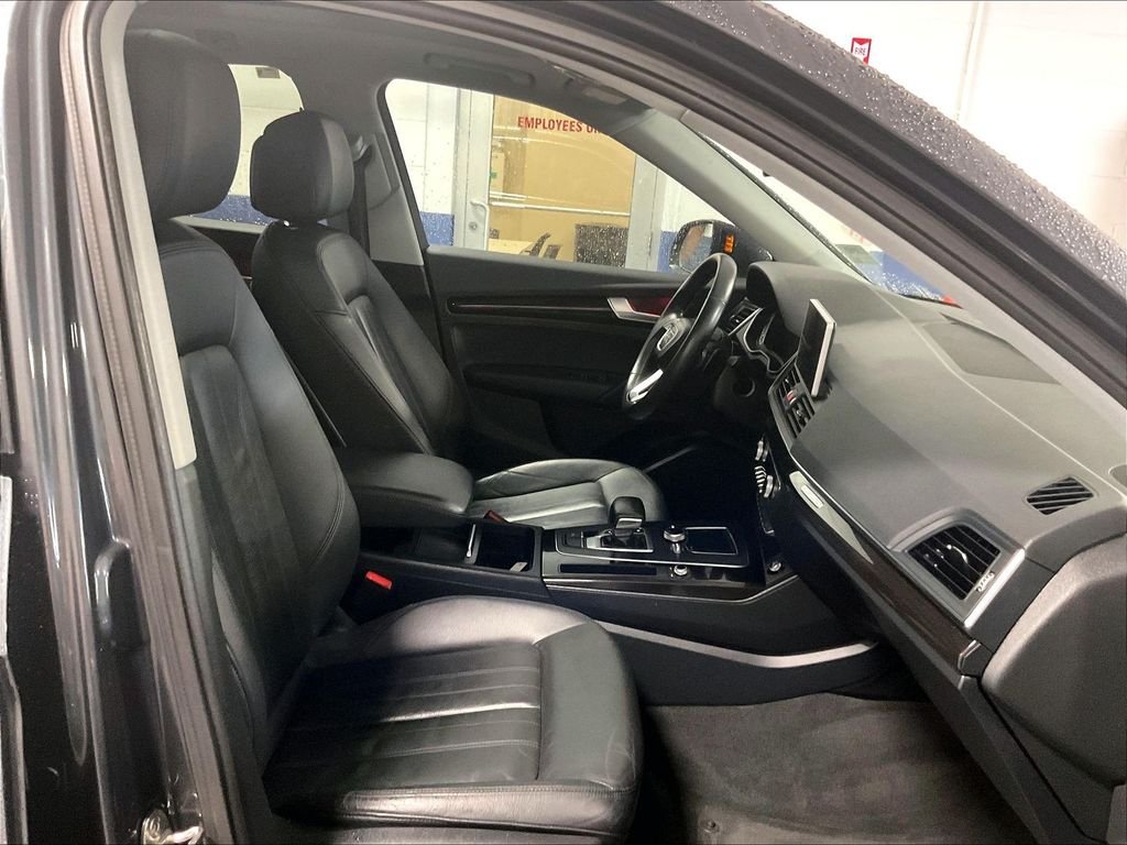 Used 2018 Gray Audi 2.0T image 11