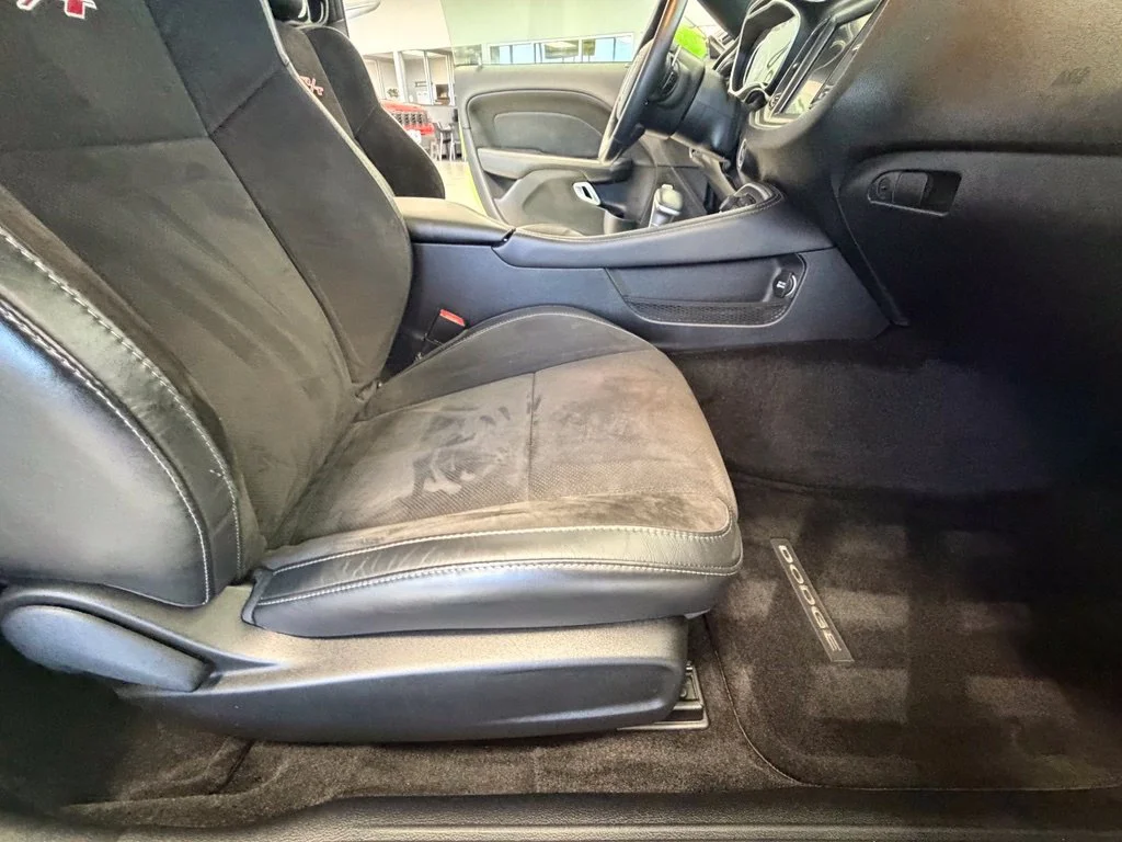 Used 2015 Beige Dodge R/T Scat Pack image 28