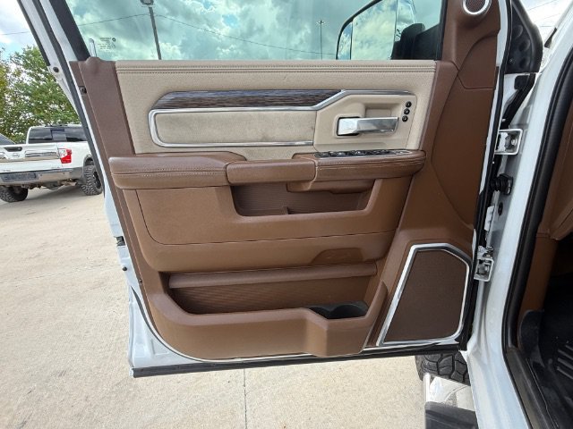 Used 2020 Bright White Clearcoat Ram Laramie image 22