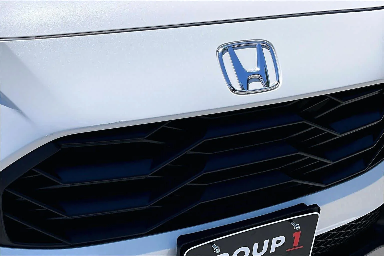 Used 2025 Platinum White Pearl Honda Sport image 30