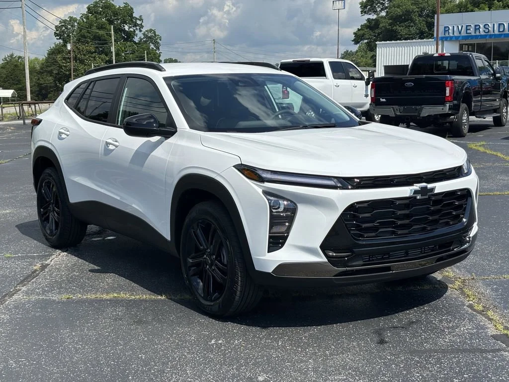 2026 Chevrolet Trax Activ - Photo 4