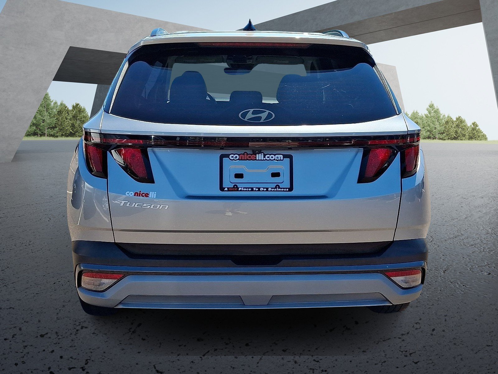 Used 2025 Shimmering Silver Hyundai SEL image 4