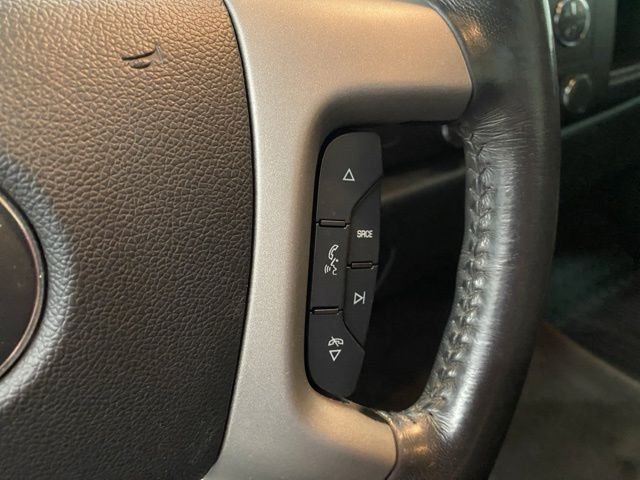 Used 2013 Black Chevrolet LT image 28