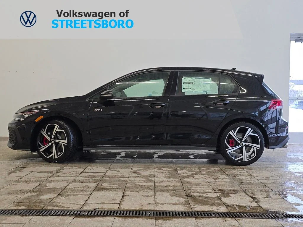 2026 Volkswagen Golf GTI 2.0T SE 4-door DSG's photo