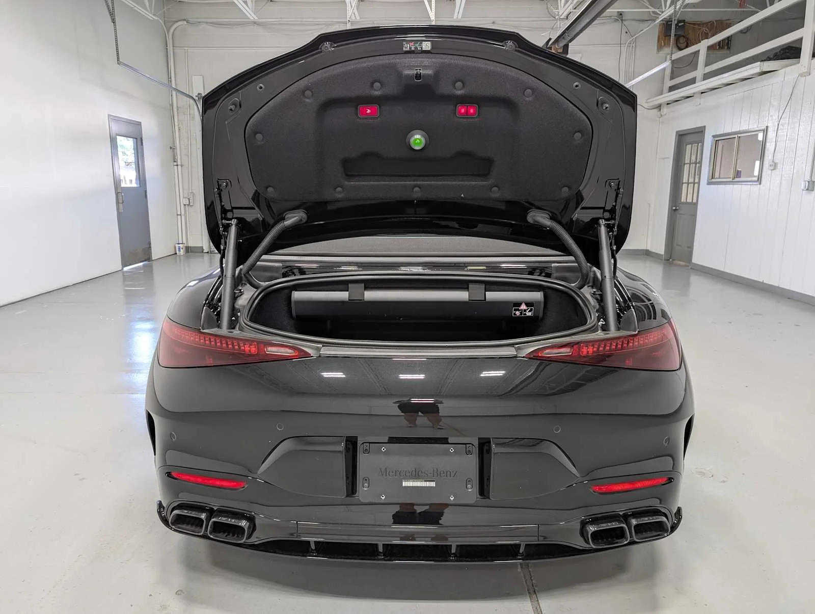 Used 2022 Obsidian Black Metallic Mercedes-Benz AMG® SL 63 image 42