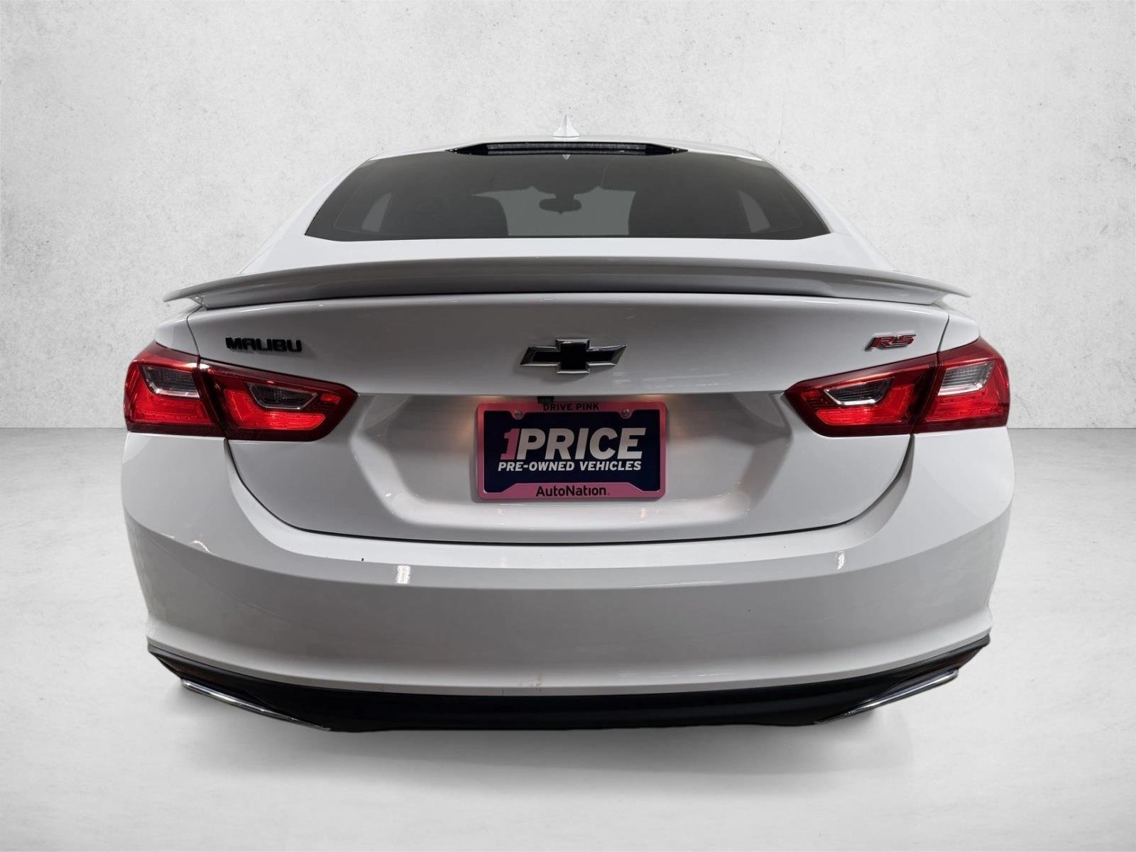 Used 2021 Summit White Chevrolet RS image 18
