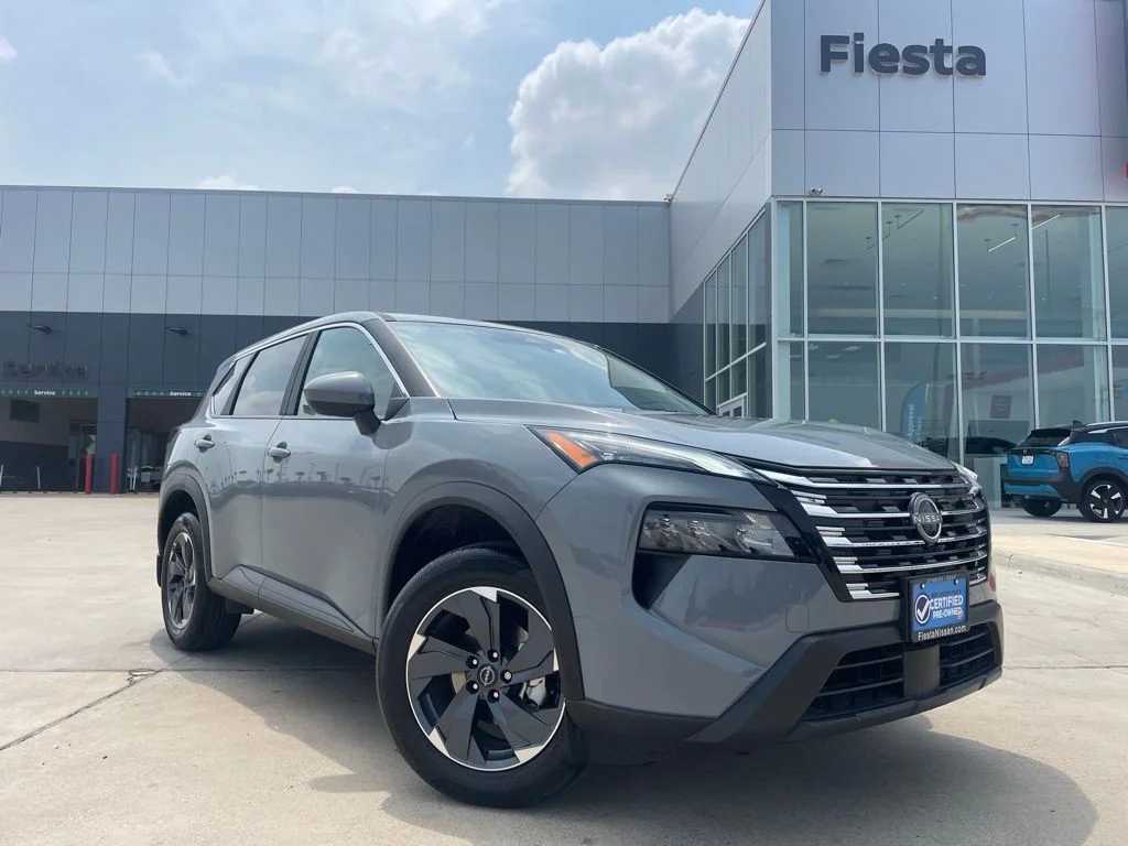 2026 Nissan Rogue SV FWD's photo