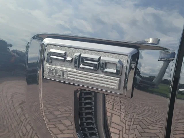 Used 2024 Black Ford XLT image 9