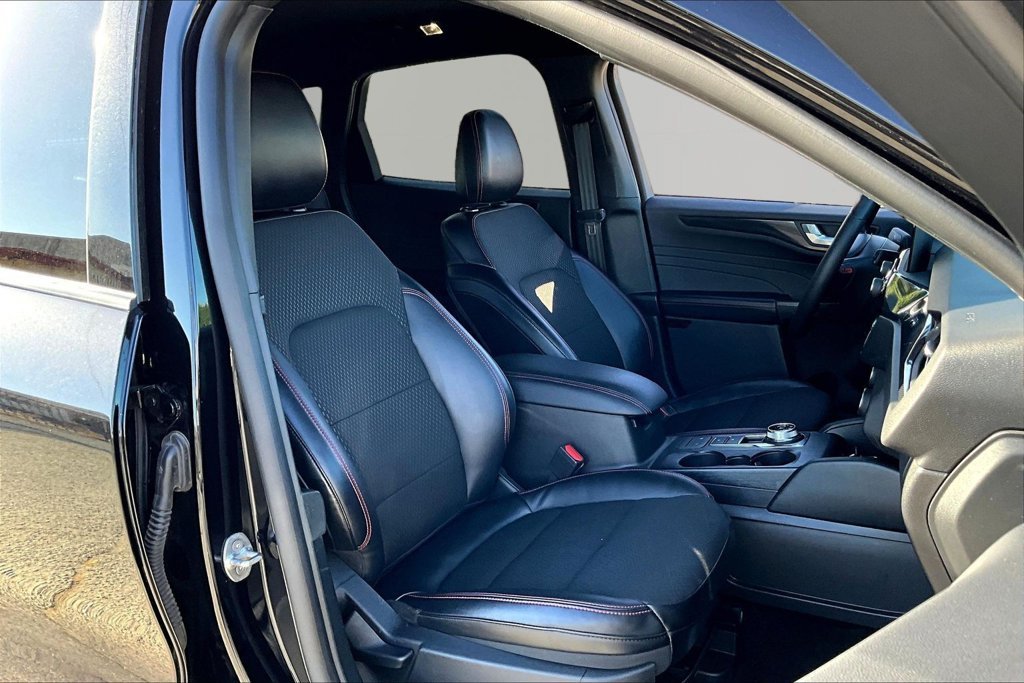 Used 2025 Black Ford ST-Line Select image 28