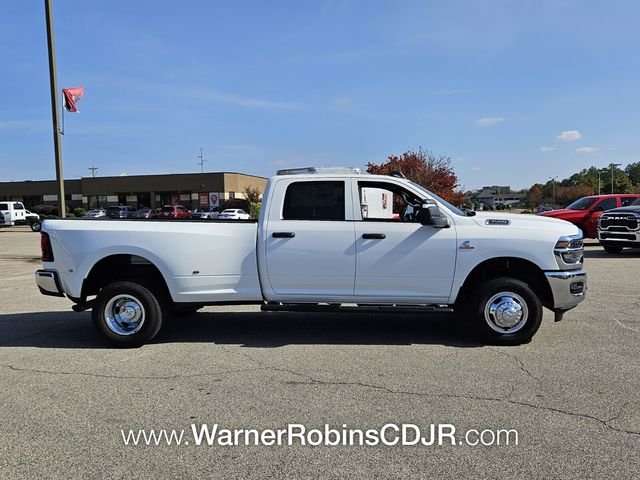 2026 RAM 3500 Tradesman - Photo 14