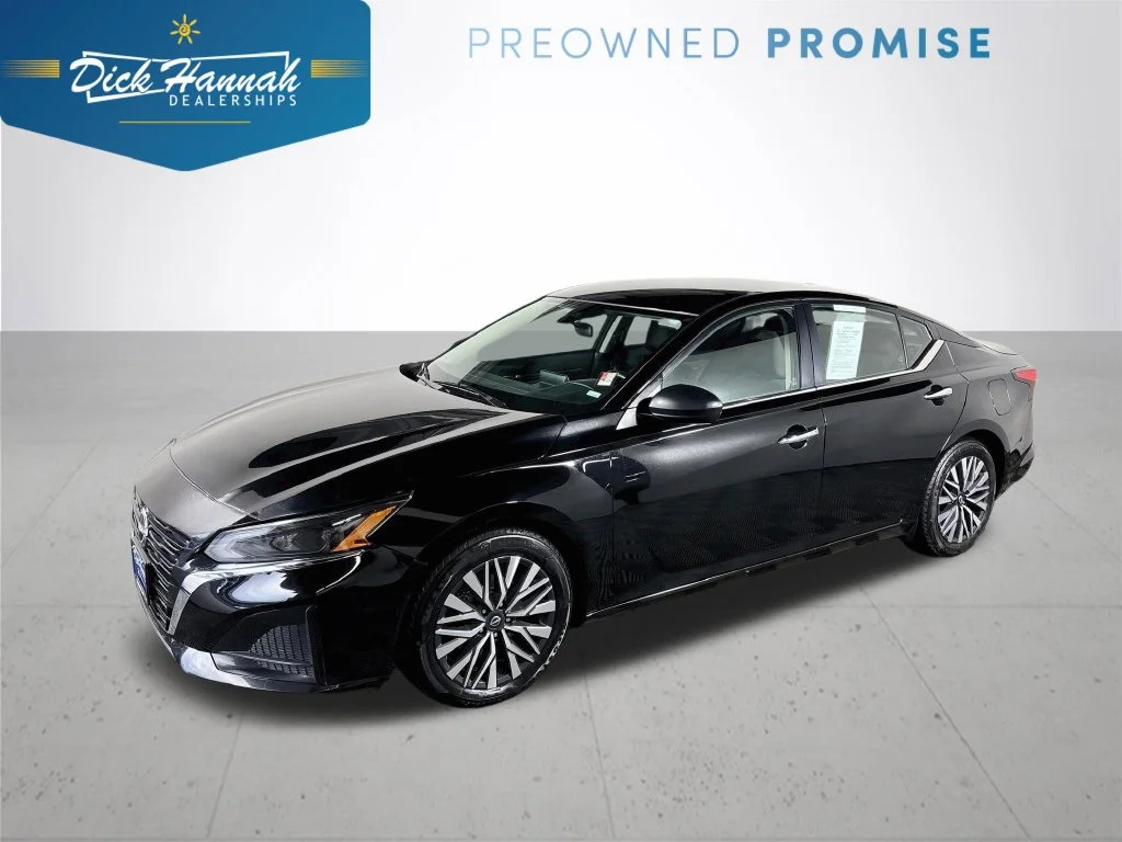 Used 2024 Black Nissan 2.5 SV image 1