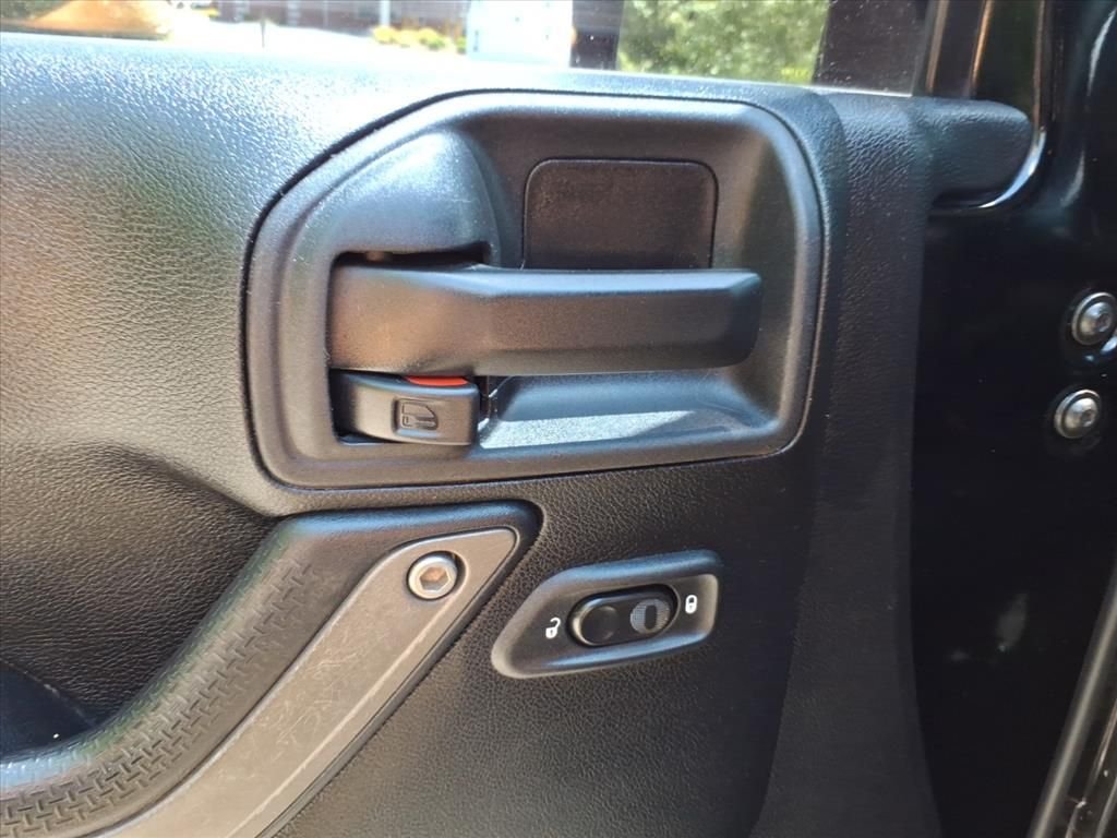 Used 2013 Black Jeep Sport image 15