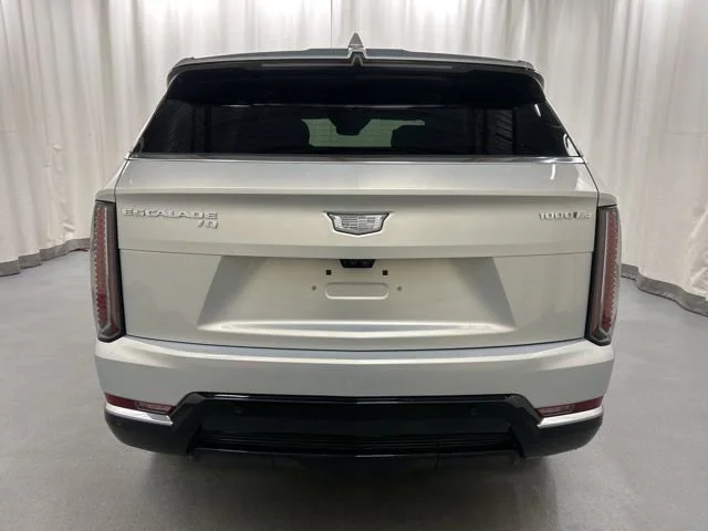 2025 Cadillac Escalade IQ Luxury 2 - Photo 36