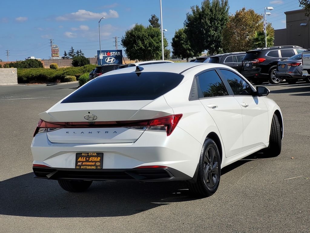 Used 2023 Gray Hyundai SEL image 4