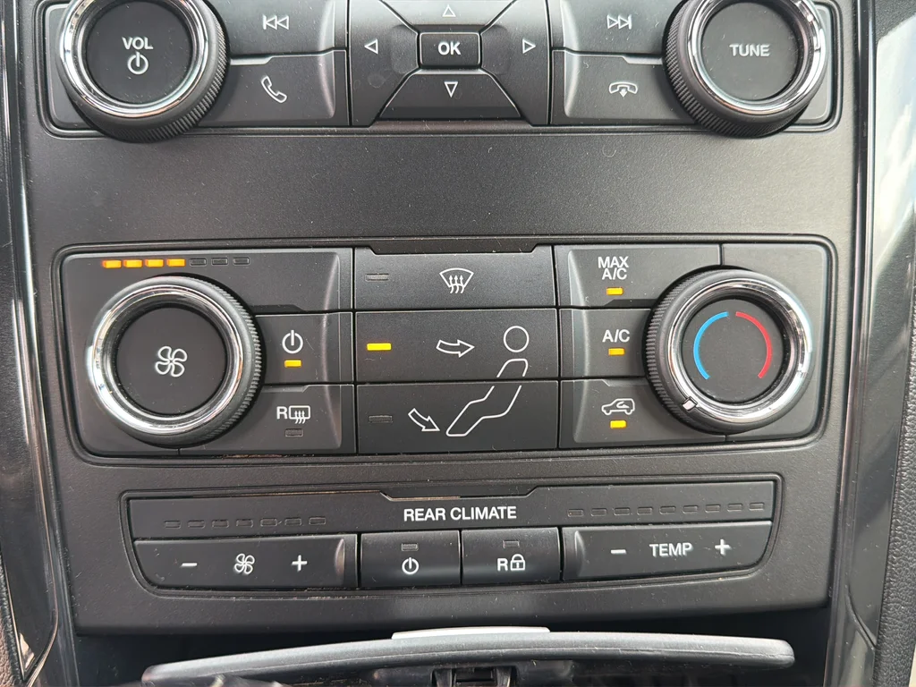 Used 2018 Red Ford XLT image 21