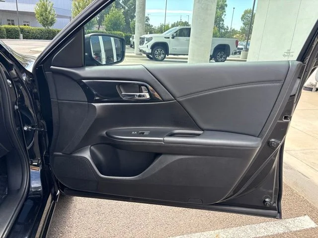 Used 2015 Black Honda Sport image 16