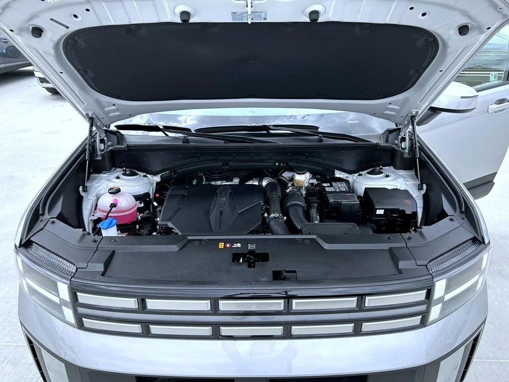 Used 2026 Silver Hyundai SEL image 27
