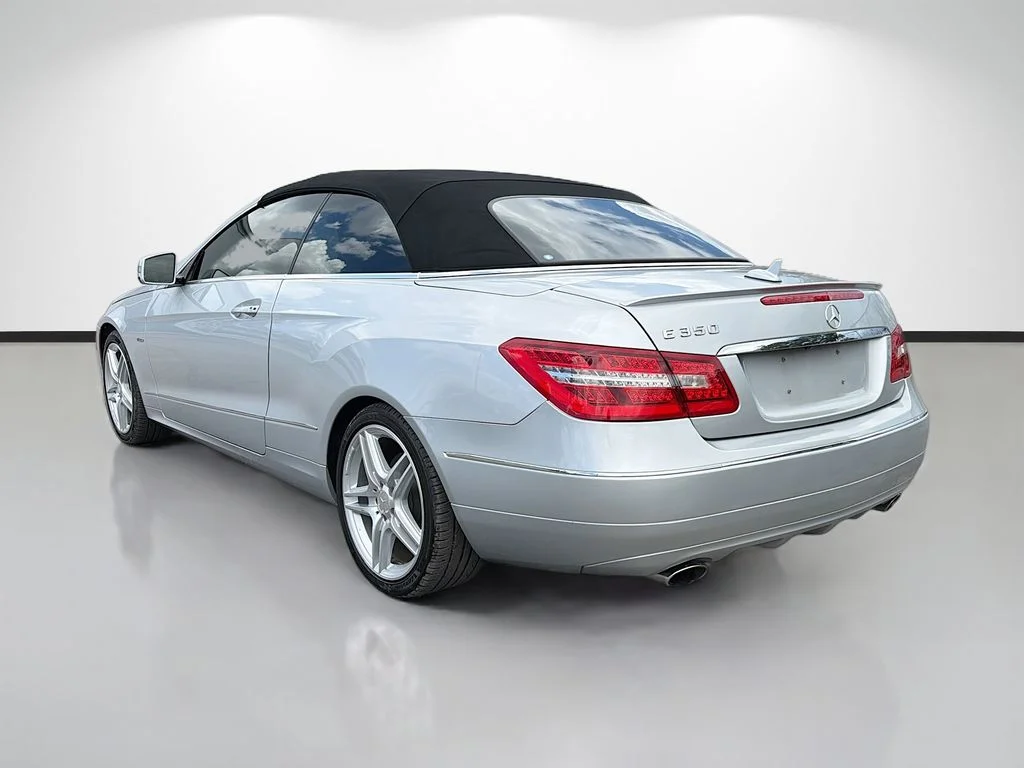 Used 2012  Mercedes-Benz E 350 image 5