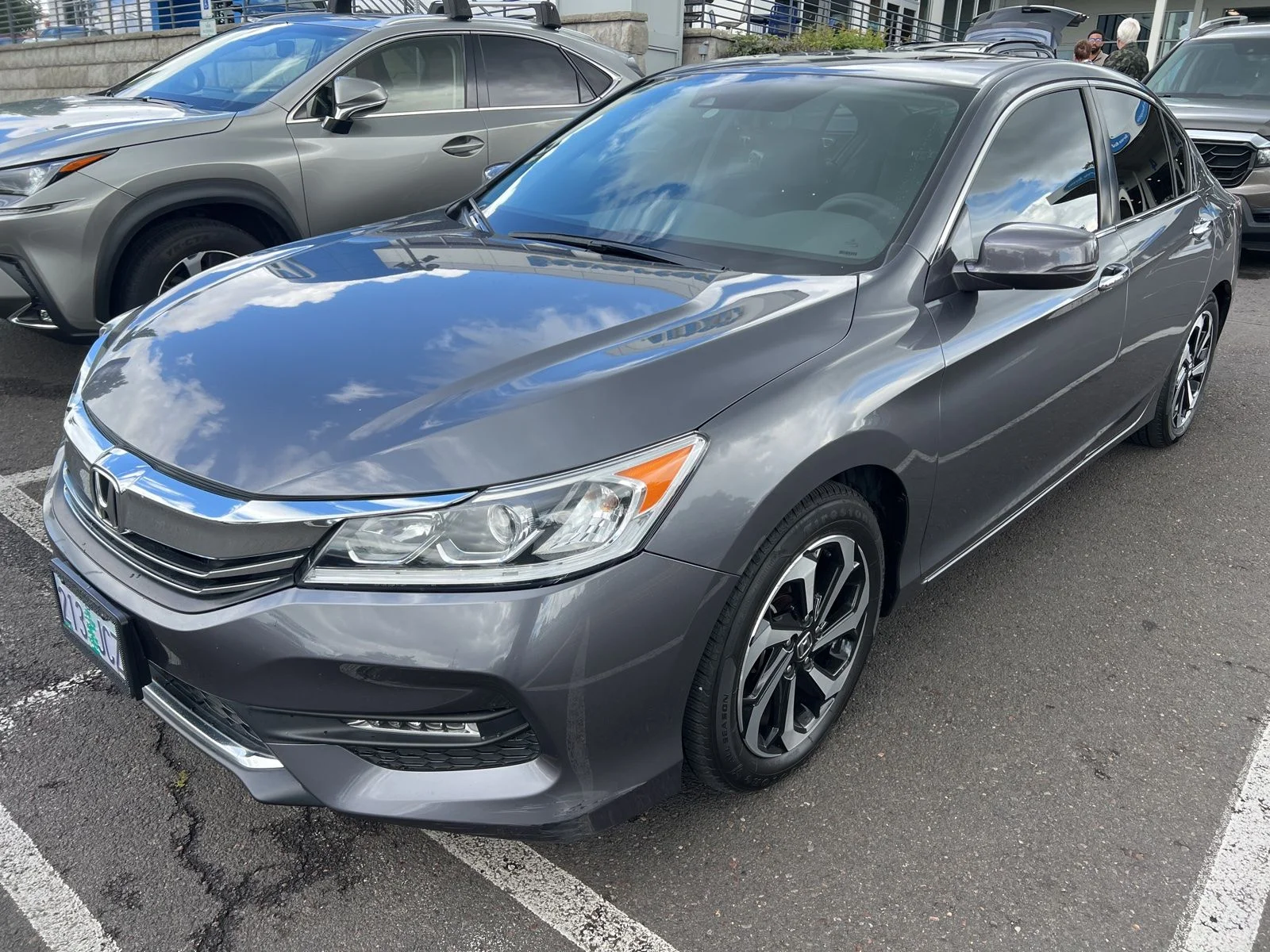 2016 Honda Accord EX-L CVT Navi w/Honda Sensing PZEV's photo