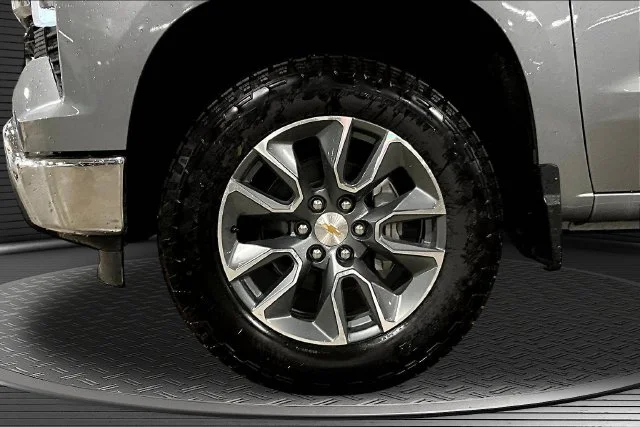 New 2026 Gray Chevrolet LT image 12