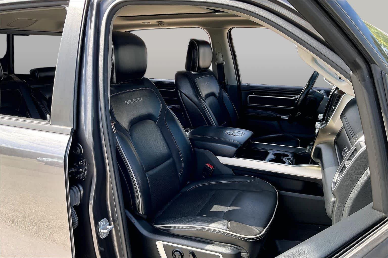 Used 2022 Granite Crystal Metallic Clearcoat Ram Laramie image 9