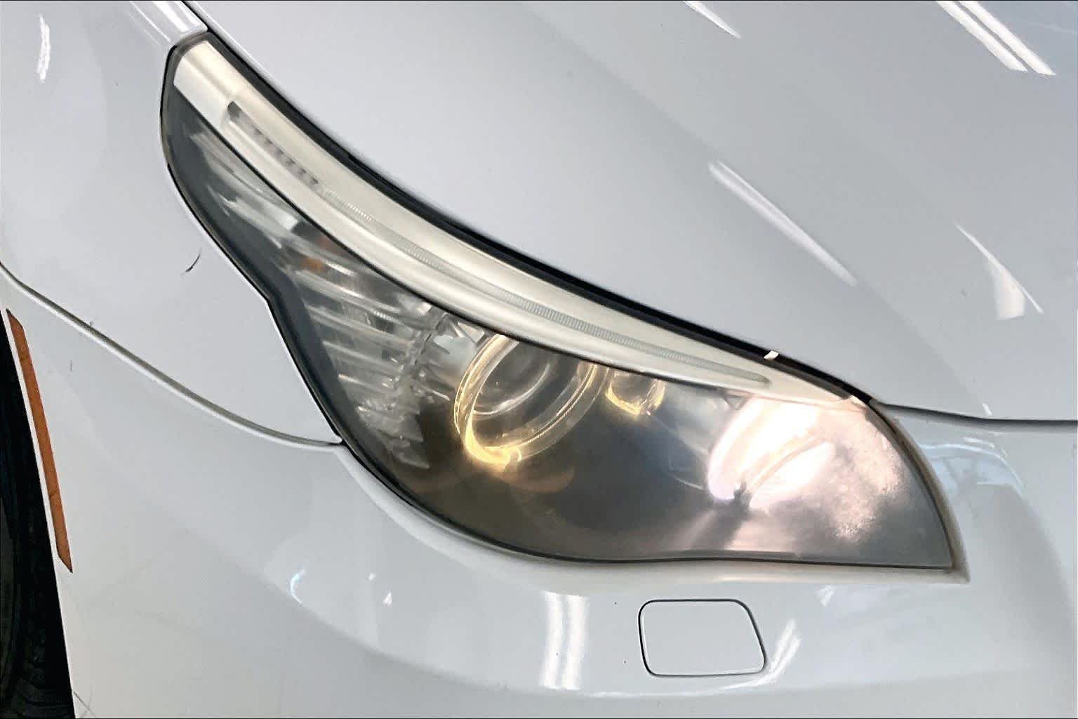 Used 2008 Alpine White BMW 528xi image 24