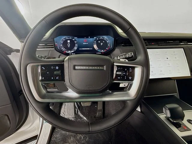 New 2026 Ostuni Pearl White Land Rover SV Signature Suite image 12