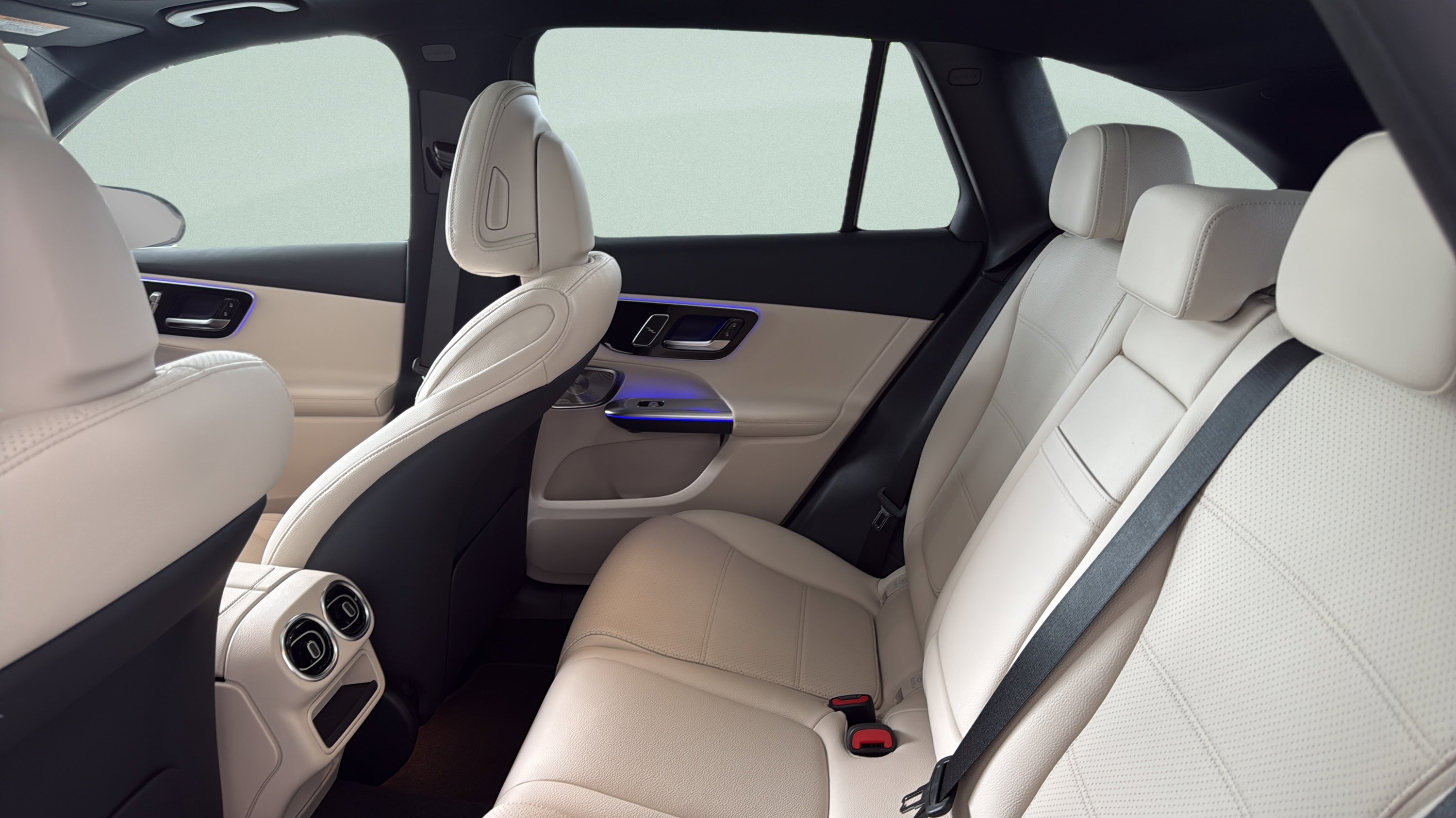 New 2026 Black Mercedes-Benz GLC 300 image 20