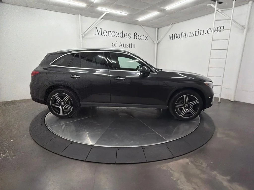 New 2027 Gray Mercedes-Benz GLC 300 image 8