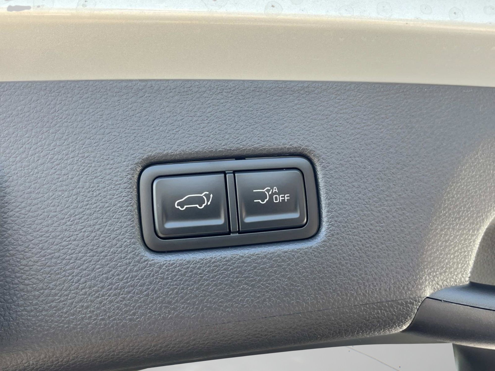 New 2026 Ivory Silver Kia EX image 34