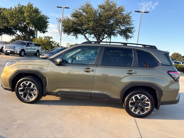 Used 2026 Green Metallic Subaru Premium image 6