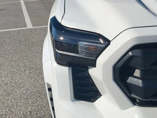 New 2026 Ice Cap Toyota SR5 image 10