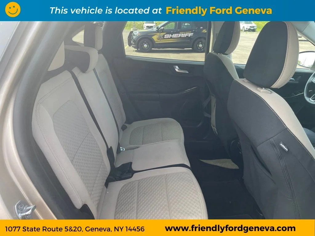 Used 2021 Gold Ford SE image 31