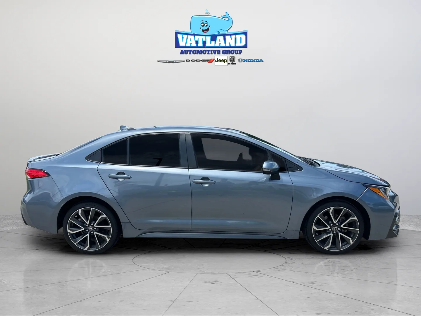 Used 2022 Celestite Toyota SE image 6