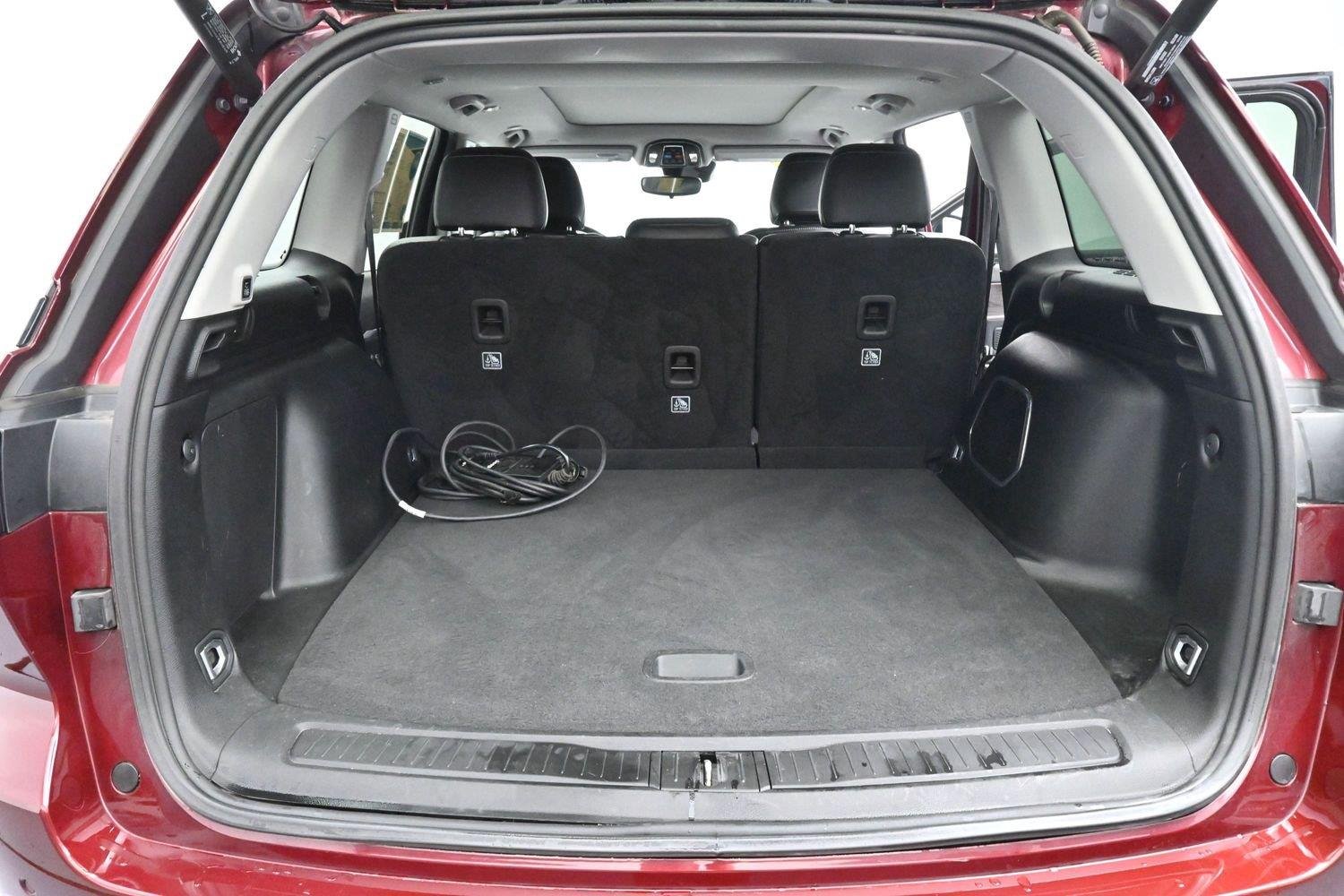 Used 2024 Red Jeep 4x4 image 8