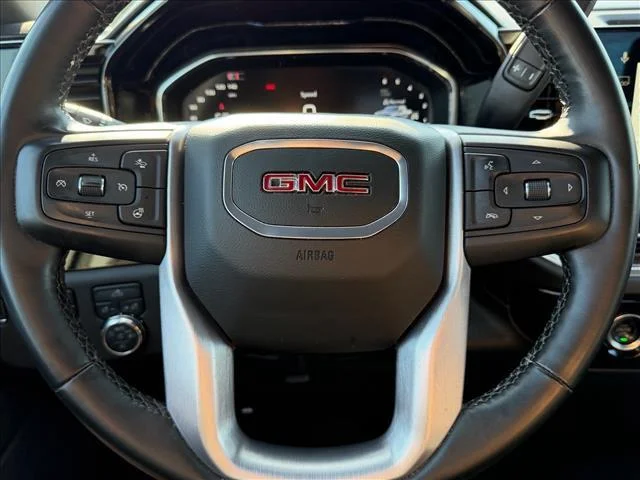 Used 2024  GMC ELEVATION image 13