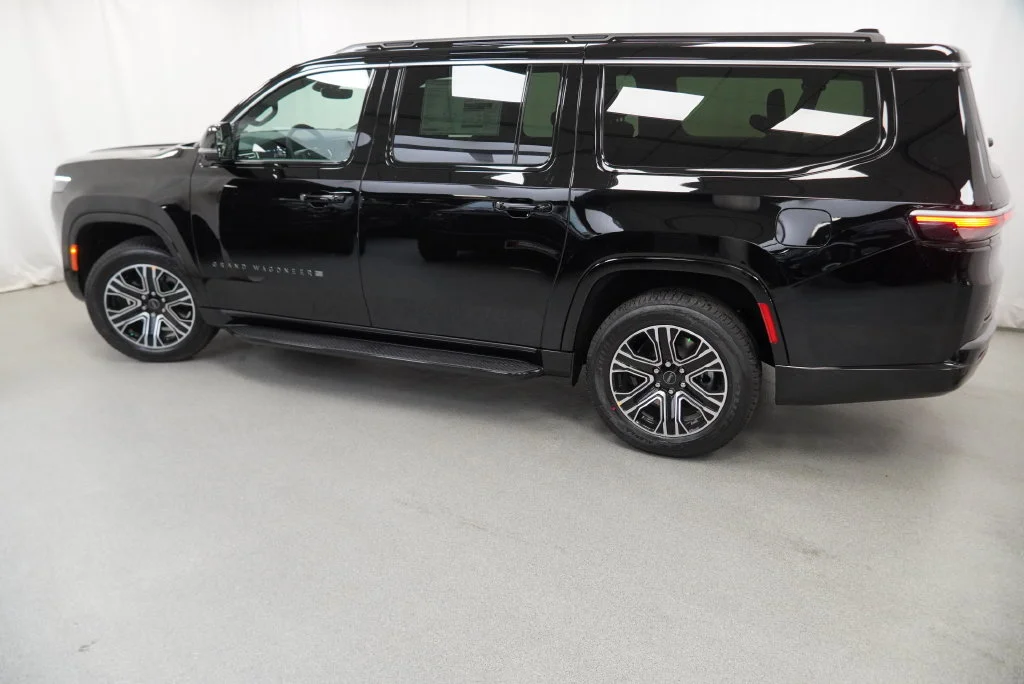 New 2027 High Gloss Black Paint Jeep  image 6