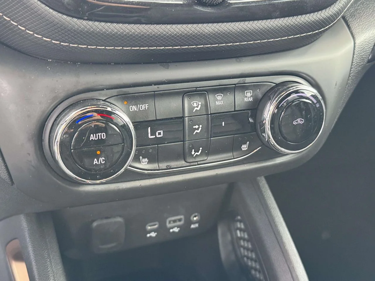 Used 2023 Mosaic Black Metallic Chevrolet FWD ACTIV image 31