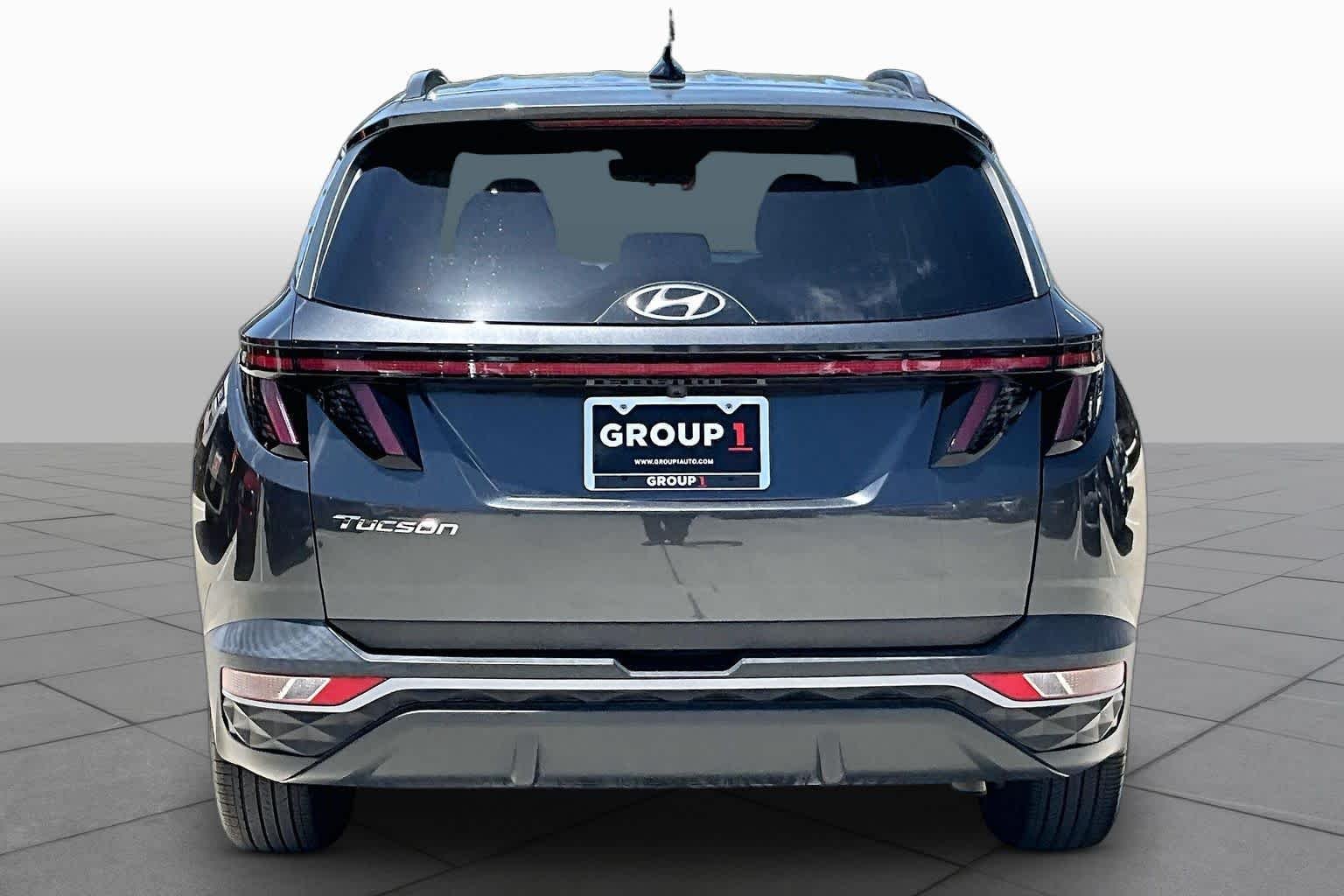 Used 2022 Portofino Gray Hyundai SEL image 5